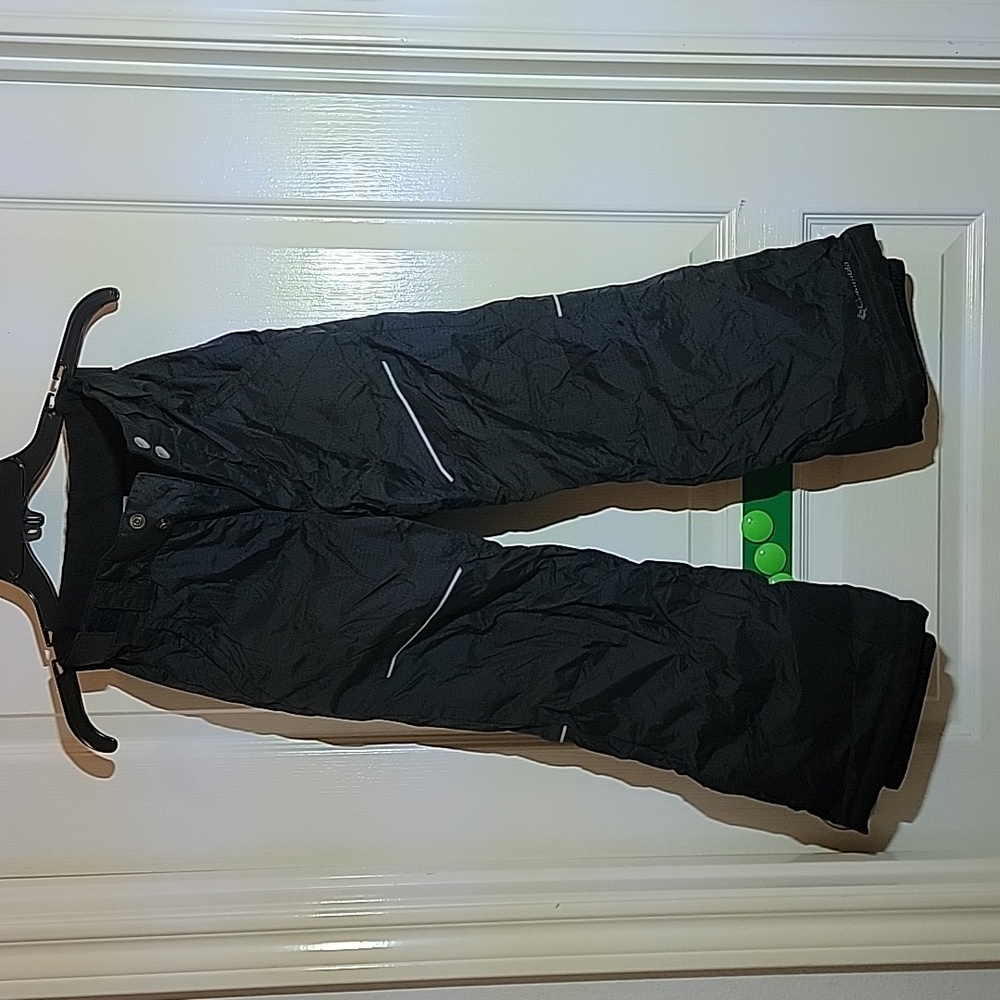 Used.  Columbia ski pants.  Youth S black
